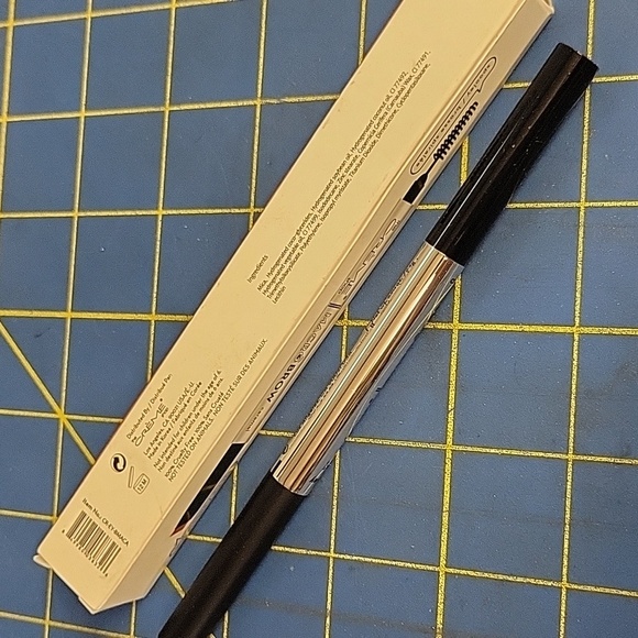 The Crème Shop Macro Brow Pencil Caramel Brown NIB - Picture 3 of 5